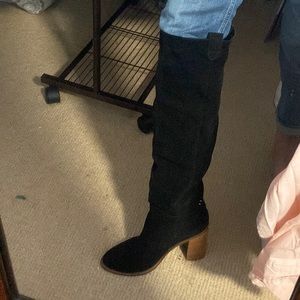 Kelsi Dagger Black suede boots